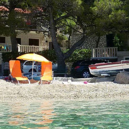 Apartments By The Sea Brela, Makarska - 16065 Екстер'єр фото