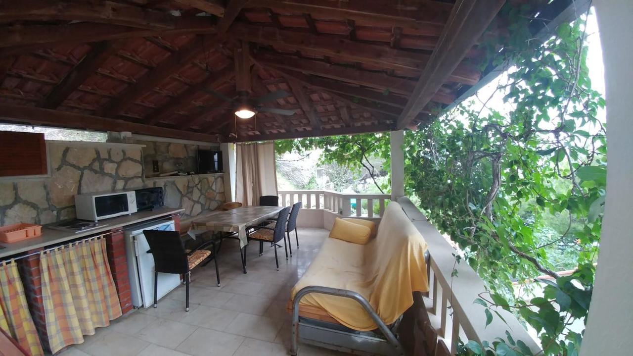 Apartments By The Sea Brela, Makarska - 16065 Екстер'єр фото